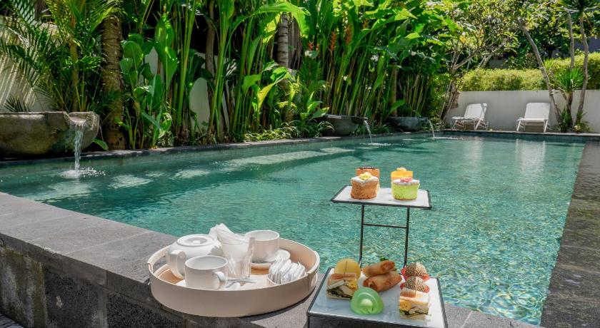 バリ D'green Kuta Managed by ARM Hospitality 4つ星 ホテル 外観