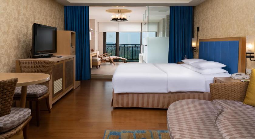 Image of Double Room with Mountain View 4