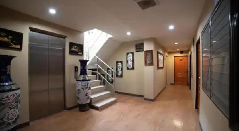 バンコク Longzhu Guesthouse 2つ星 ホテル 外観