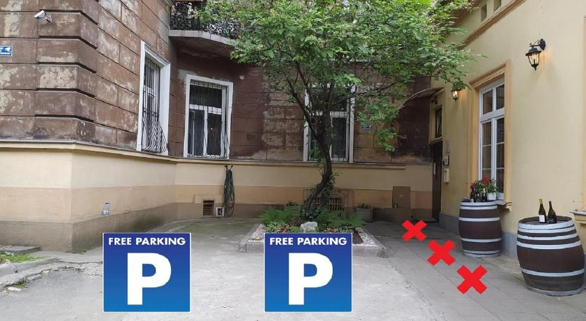 Red Kurka Apartments - image 11