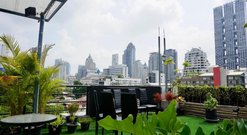 방콕 Silom Soi 3 Hash Apartment hip and funky with rooftop view 3성급 싱글룸 레스토랑