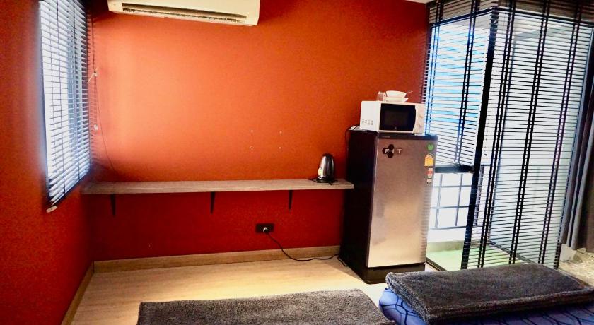 방콕 Silom Soi 3 Hash Apartment hip and funky with rooftop view 3성급 싱글룸 로비