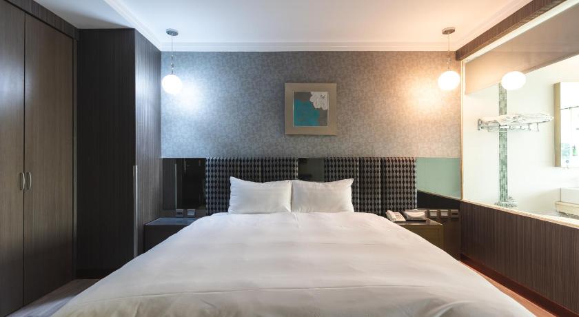 Image of Standard Double Room 3