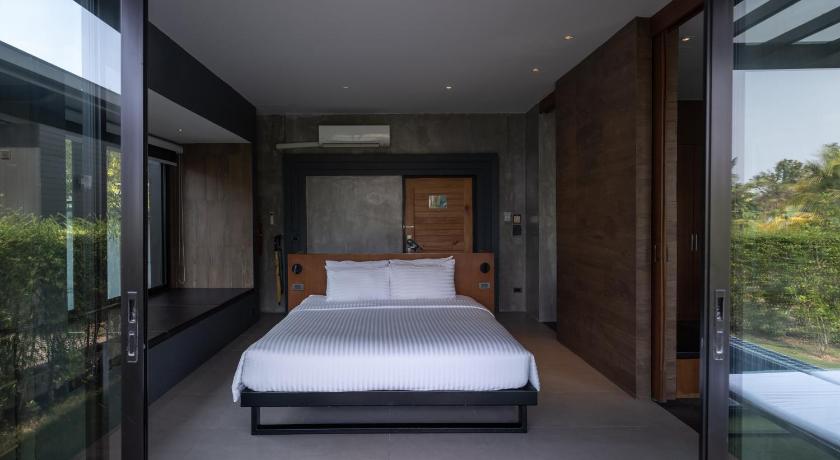 Image of Garden Pool Villa with King Bed 7