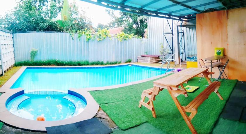 Algira Guest House Syariah RedPartner – Bogor, ID