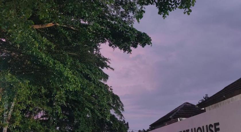 Algira Guest House Syariah RedPartner – Bogor, ID