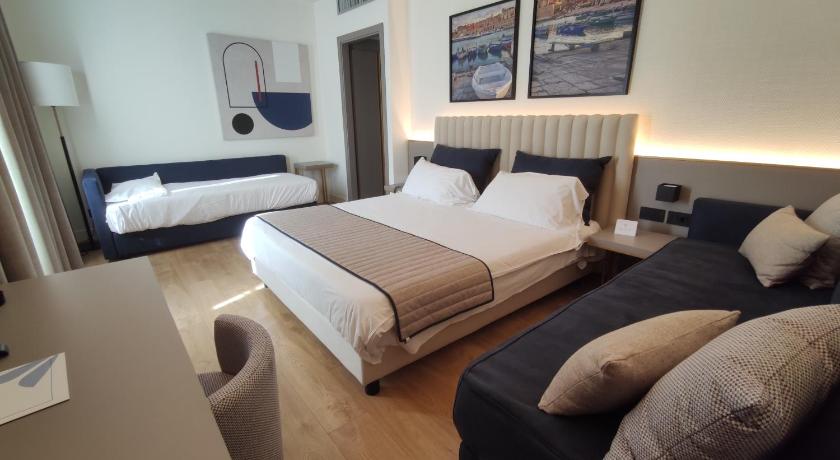Image of Triple Room 0