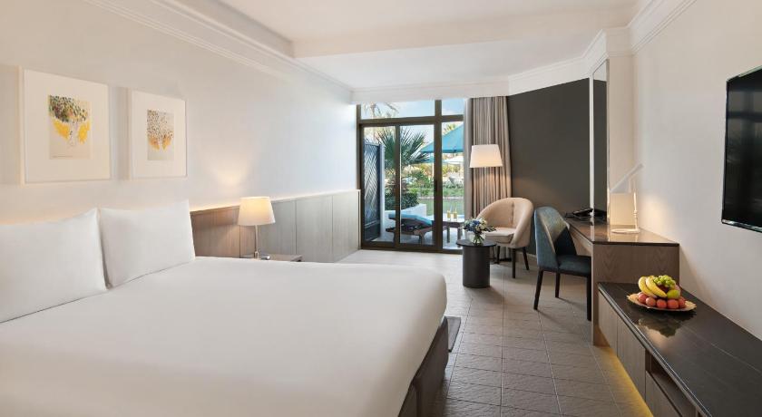 Image of Cabana Room, Private Terrace, Direct Pool & Beach Access 0