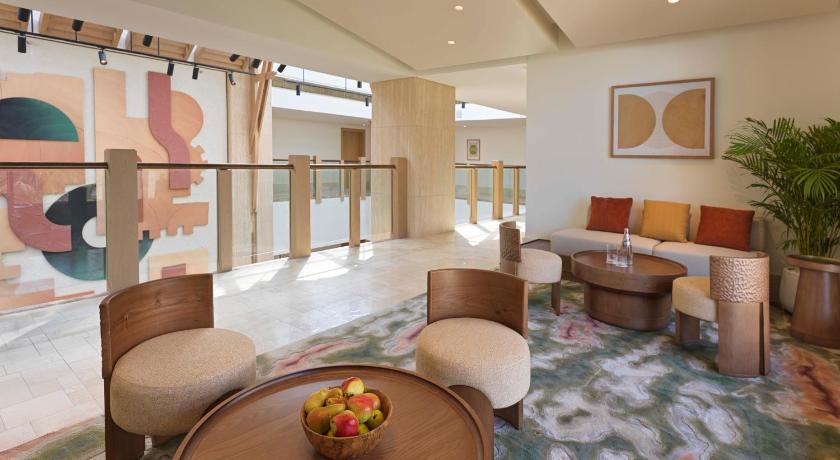 Sofitel Dubai The Palm Resort & Spa - image 2