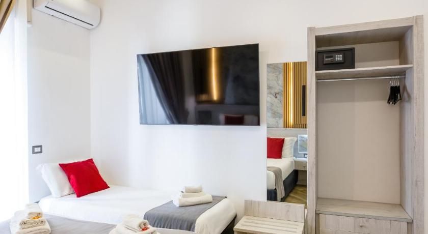 Image of Triple Room 12