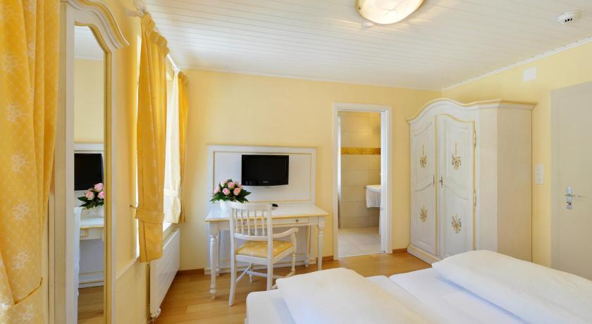 Image of Single Room with Village View 4