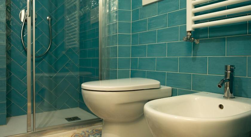 ローマ Farina 36 3つ星 シングルルーム プール