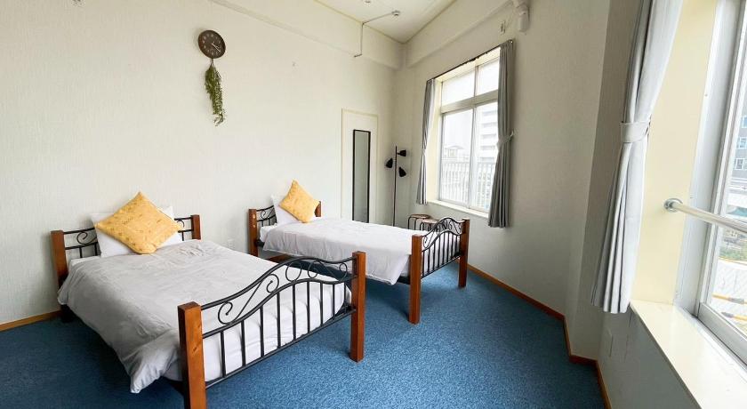 Image of Economy Twin Room - Non-Smoking 0