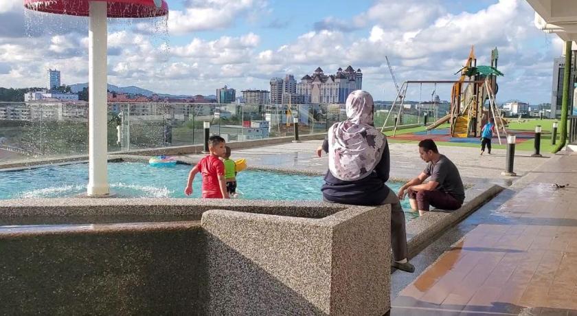 CASA CHINTA@ICON RESIDENCE WITH POOL - image 16