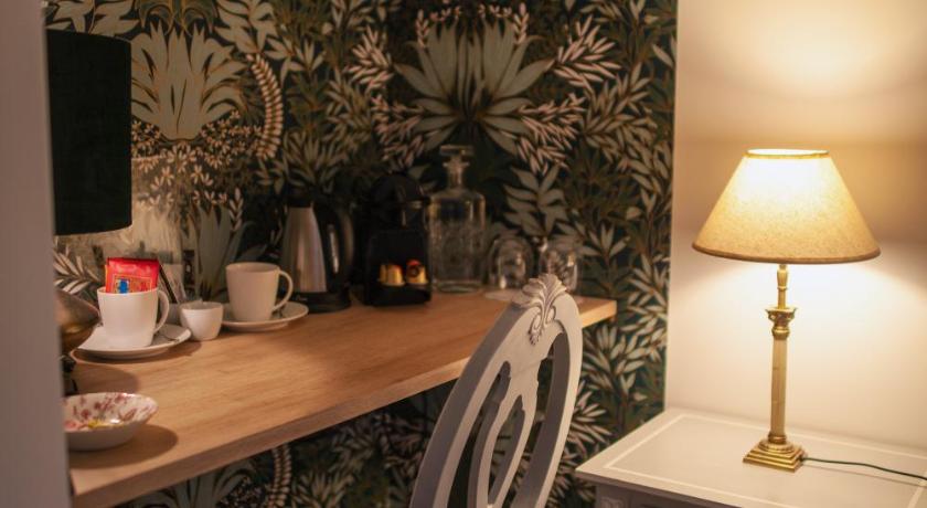 ウィサン Le Colombier 4つ星 ホテル プール