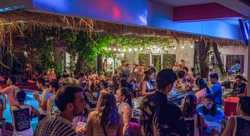 Slumber Party Hostel Canggu - image 24