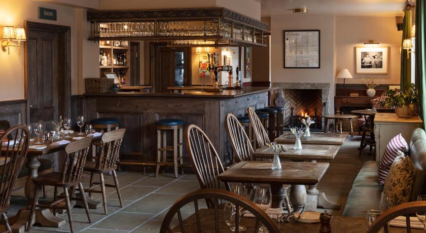 The Kirkstyle Inn & Sportsman Rest