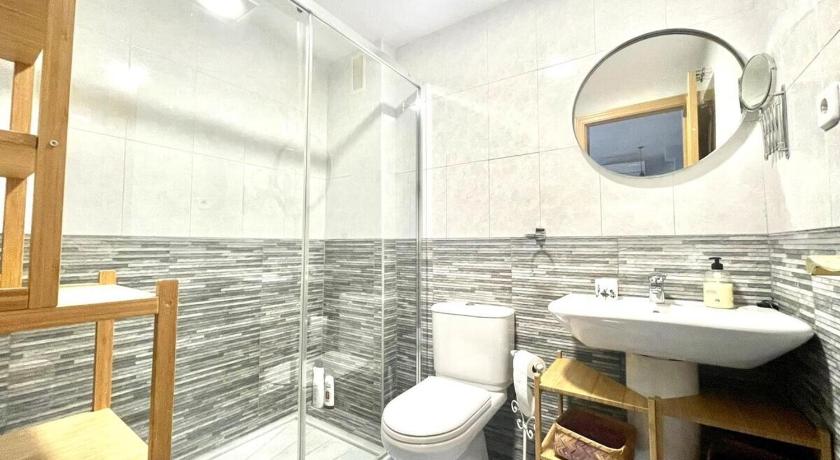 Calu Homes Duplex cerca playa de Huelin - image 15