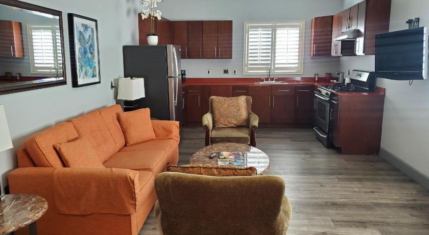 Image of One Room Suite with Two Queen Beds and Living room - Non Smoking 4