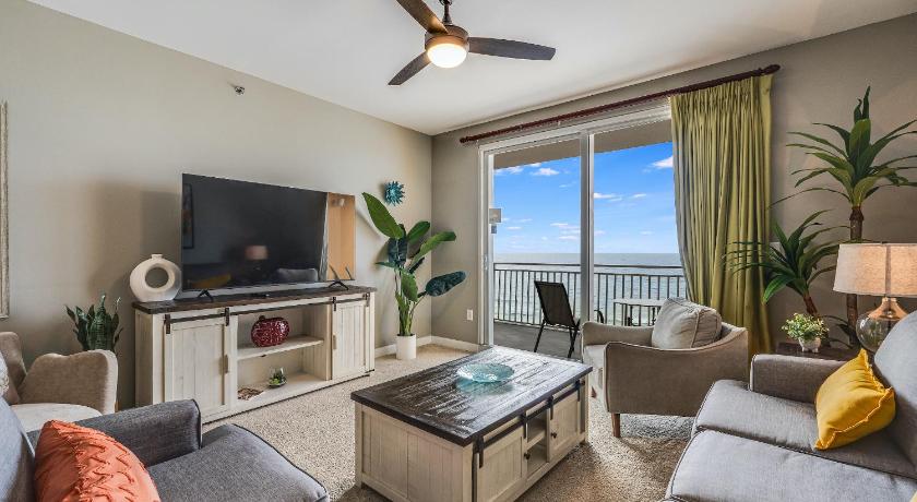 Image of Two-Bedroom Apartment 403W 0