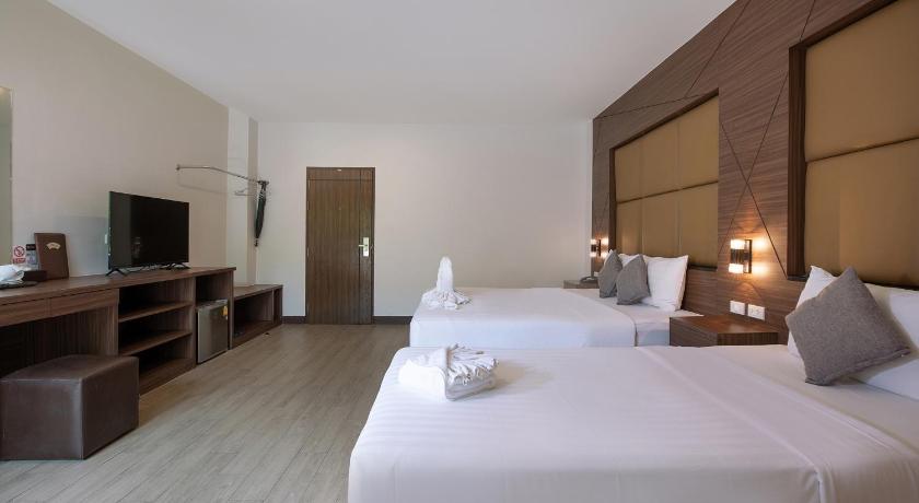 Image of Deluxe Triple Room 5