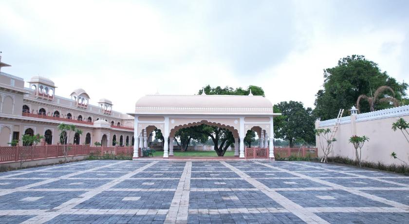 BR Resort & Club - image 18