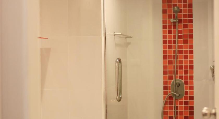 Image of Superior Twin bed 2