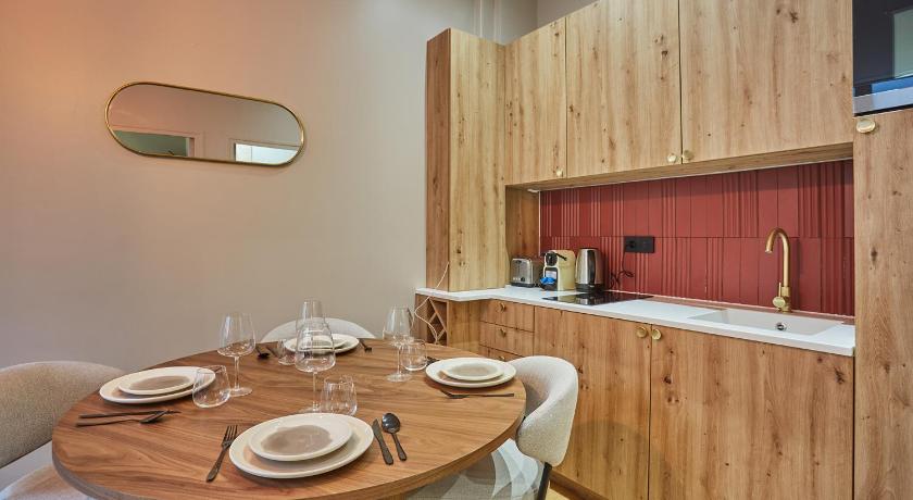 Apartment Center of Paris - image 9