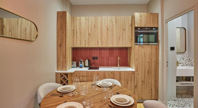 Apartment Center of Paris - image 13