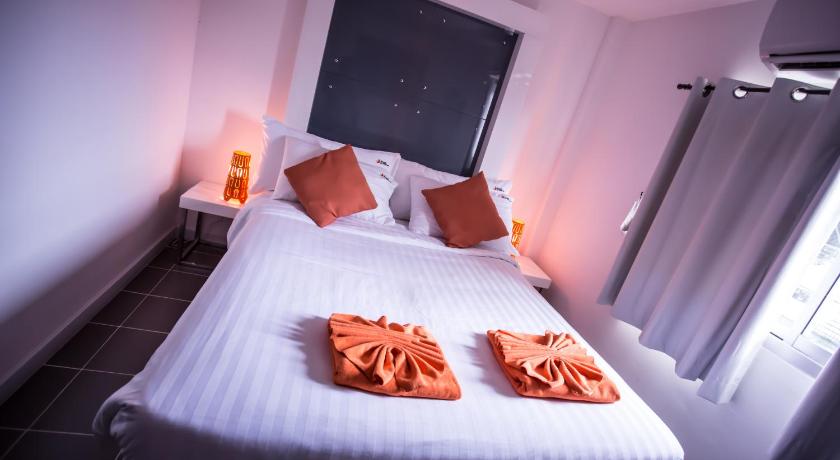 Image of Standard Double Bed 5