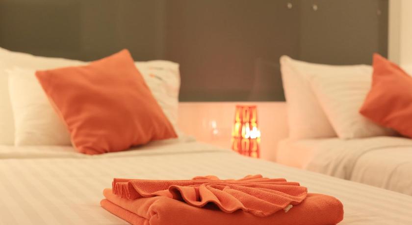 Image of Superior Twin bed 7
