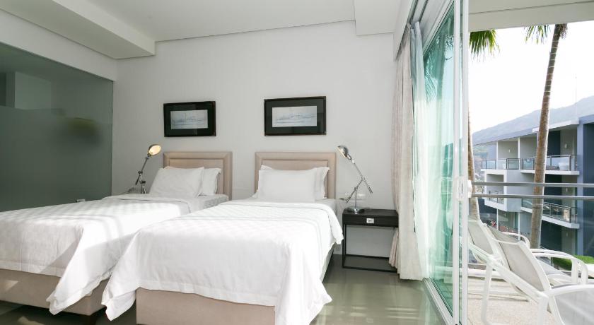 Image of Grand Deluxe 15