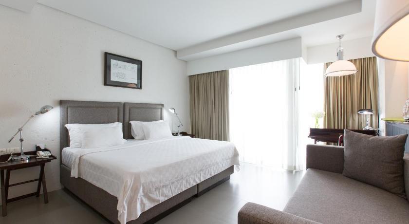 Image of Grand Deluxe 3