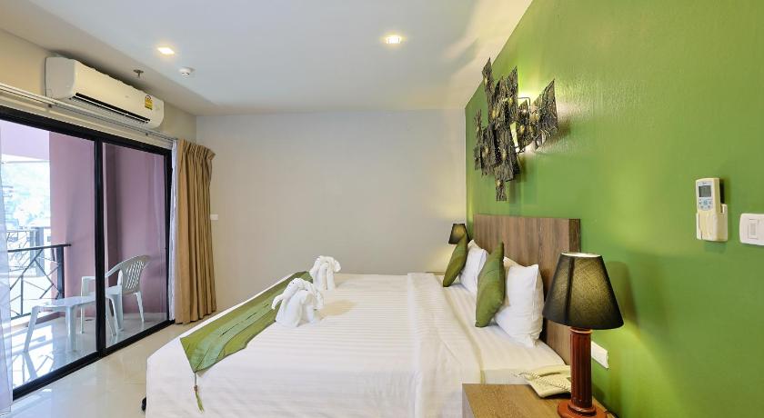Image of Deluxe Room 6