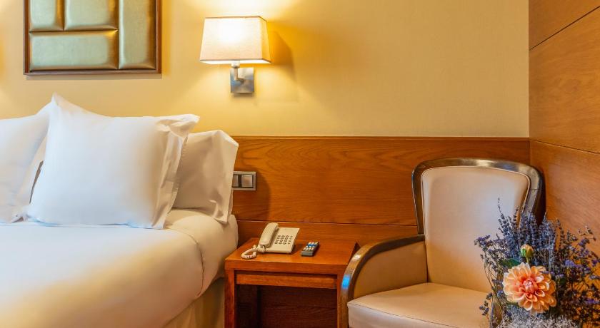 Image of Economy Double or Twin Room 9