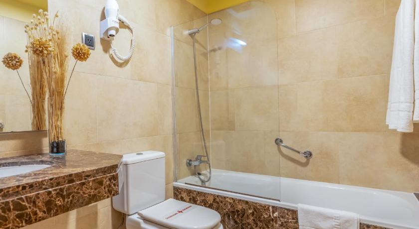 Image of Triple Room with Terrace 11
