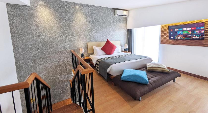 Image of Duplex Room 6