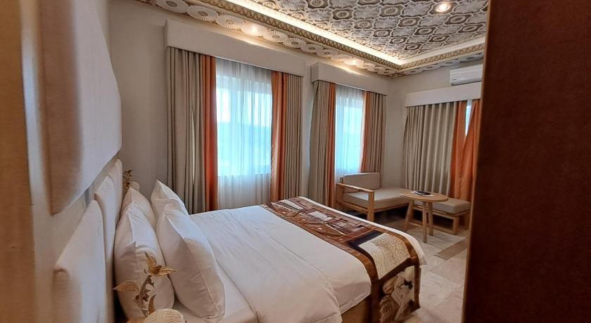 Image of Casitas Deluxe 3