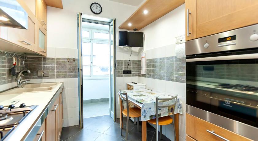 ローマ Appia Nuova Lucrezia Apartment 4つ星 ゲストハウス 外観