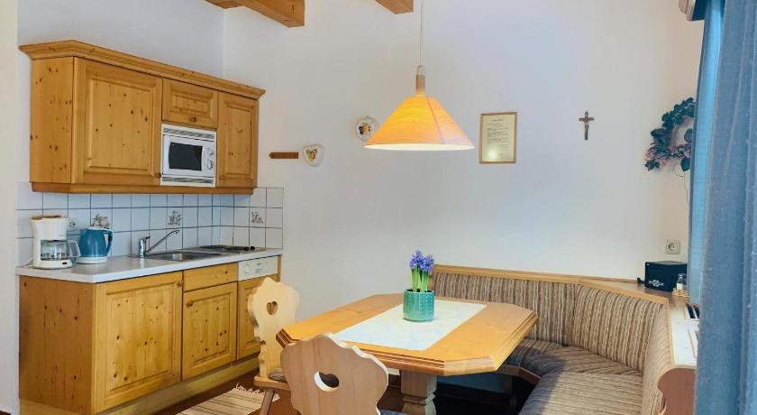 Image of Apartment with Bathroom 4