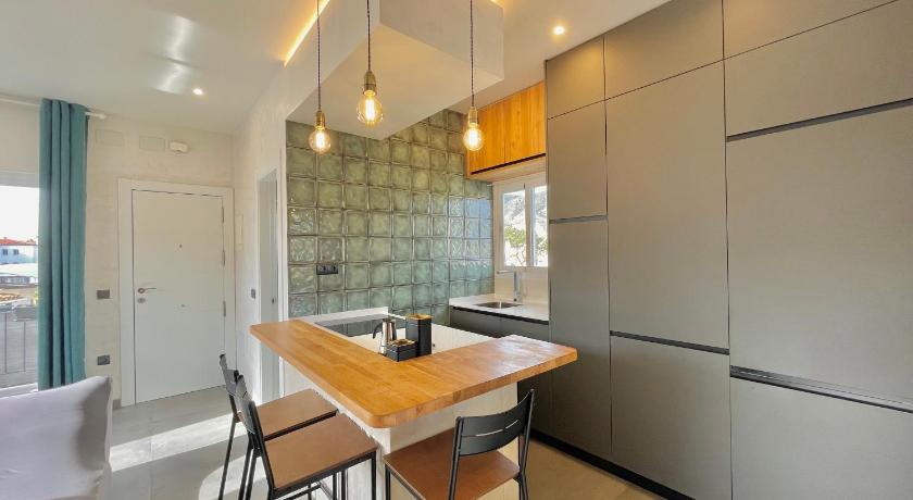 LaFrenchTouch - Moderno y centrico en Torremolinos