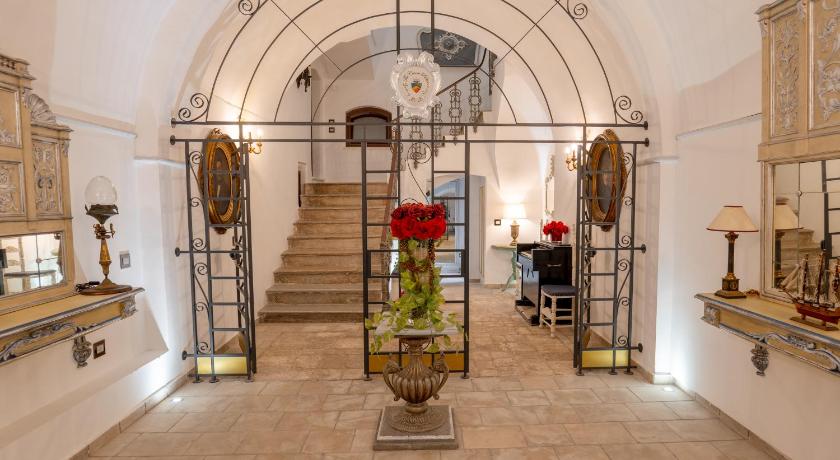 The Crown Palace - Gallipoli