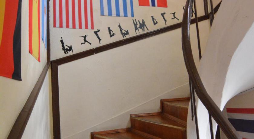 Deeps Hostel - image 3