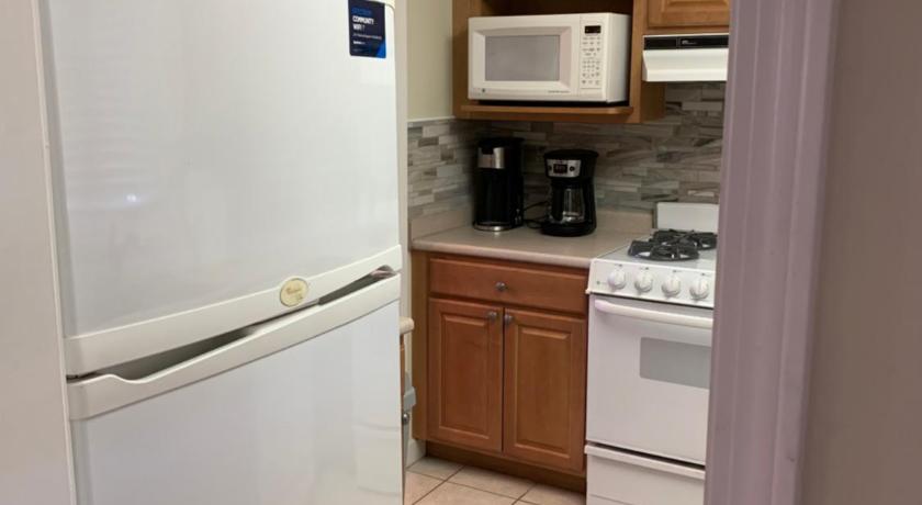 Sevierville Bill’s On Little Pigeon River 4-Star Accommodation suite