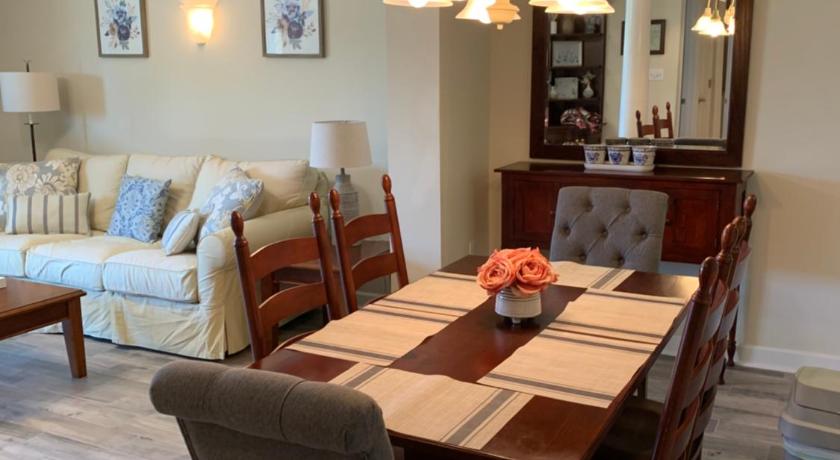 Sevierville Bill’s On Little Pigeon River 4-Star Accommodation room
