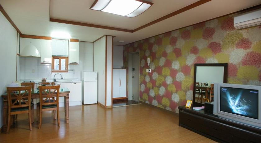 济州 Sanbangsan Hot Spring Pension 3星级 民宿 餐厅