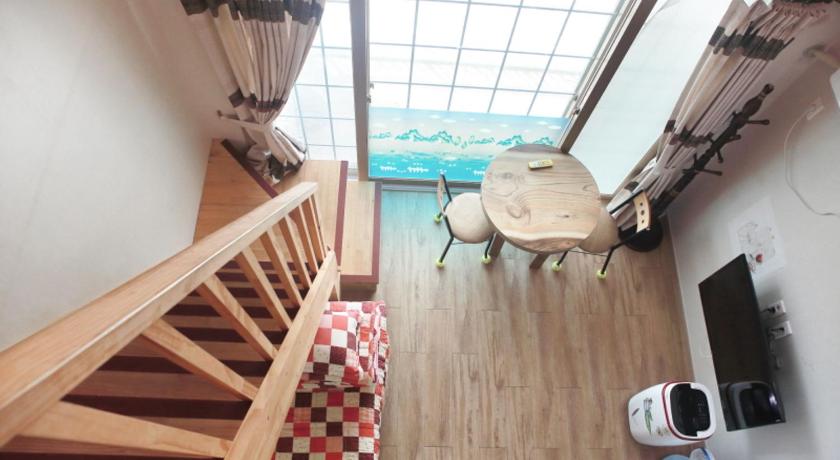 济州 Sanbangsan Hot Spring Pension 3星级 民宿 大堂