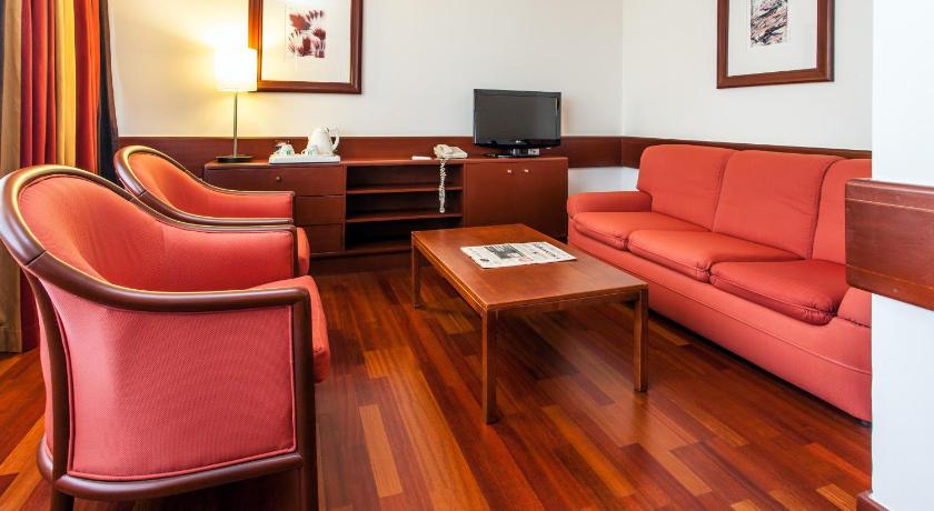 รูปของ1 King Bed 1 Bedroom Suite Sofa Bed 11