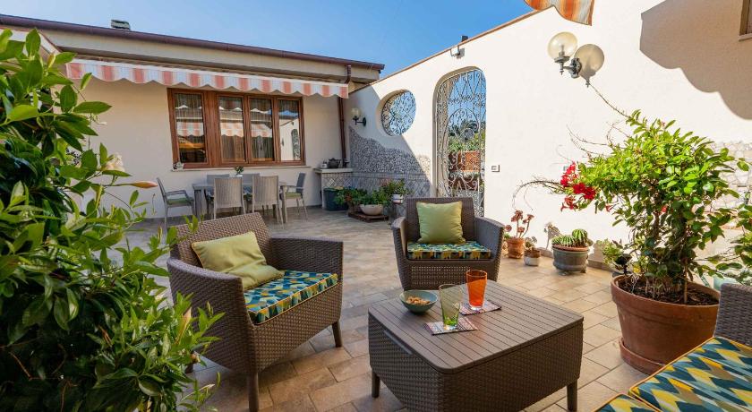 sunny courtyard