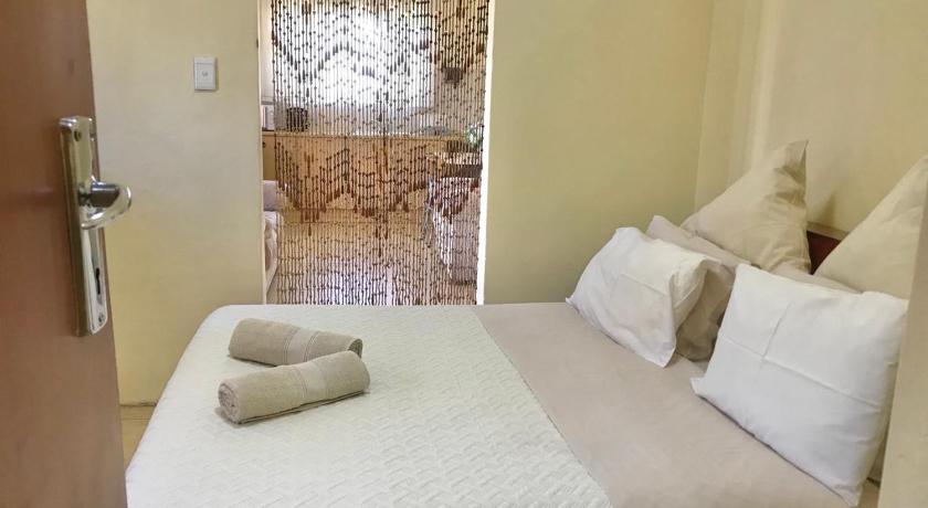 Ezecent Guest House